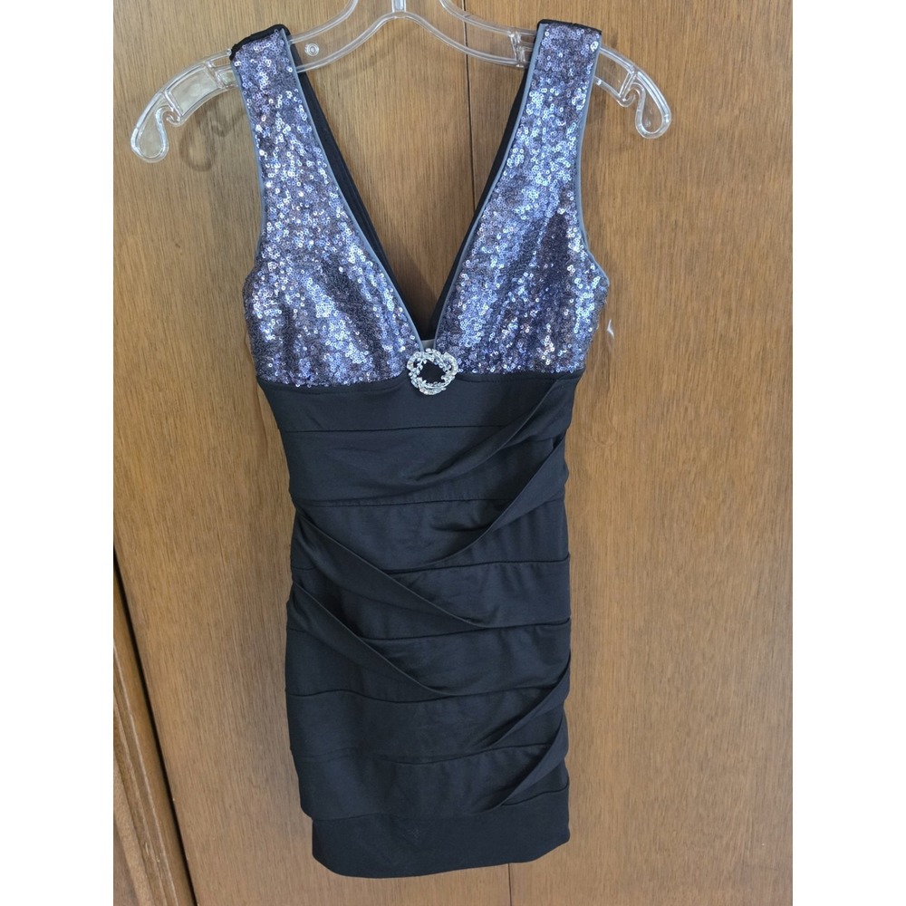 Emerald Sundae Dress Women Size Small Black With Sequins Short